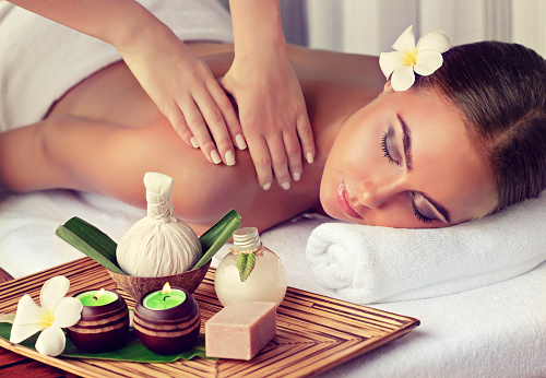 Best Deep Tissue Massage Los Angeles | Herbal Steam Treatment